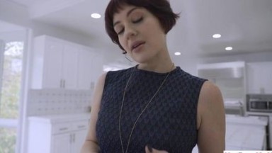 Son feeding his MILF stepmothers neglected pussy from b