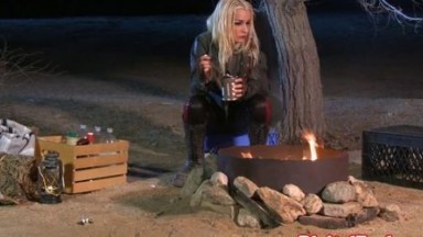 Stevie Shae licking some camp fire pussy