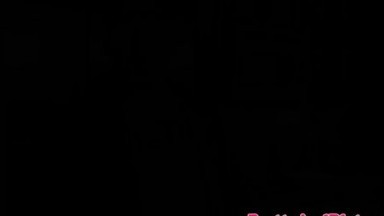 Glam realtor babe deepthroats clients cock