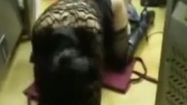 baisee par mes collegues