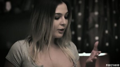 Blair Williams Mamma's Boy 4K