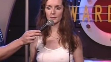 Howard Stern - dog walker gets naked