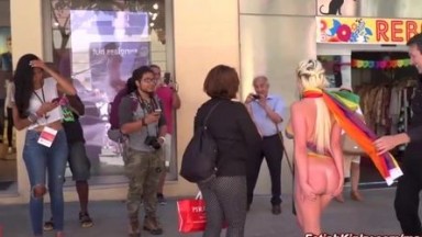 Painted body bombshell fisted in public places