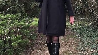 Nice redblack skirt with black pantyhose and boots HD